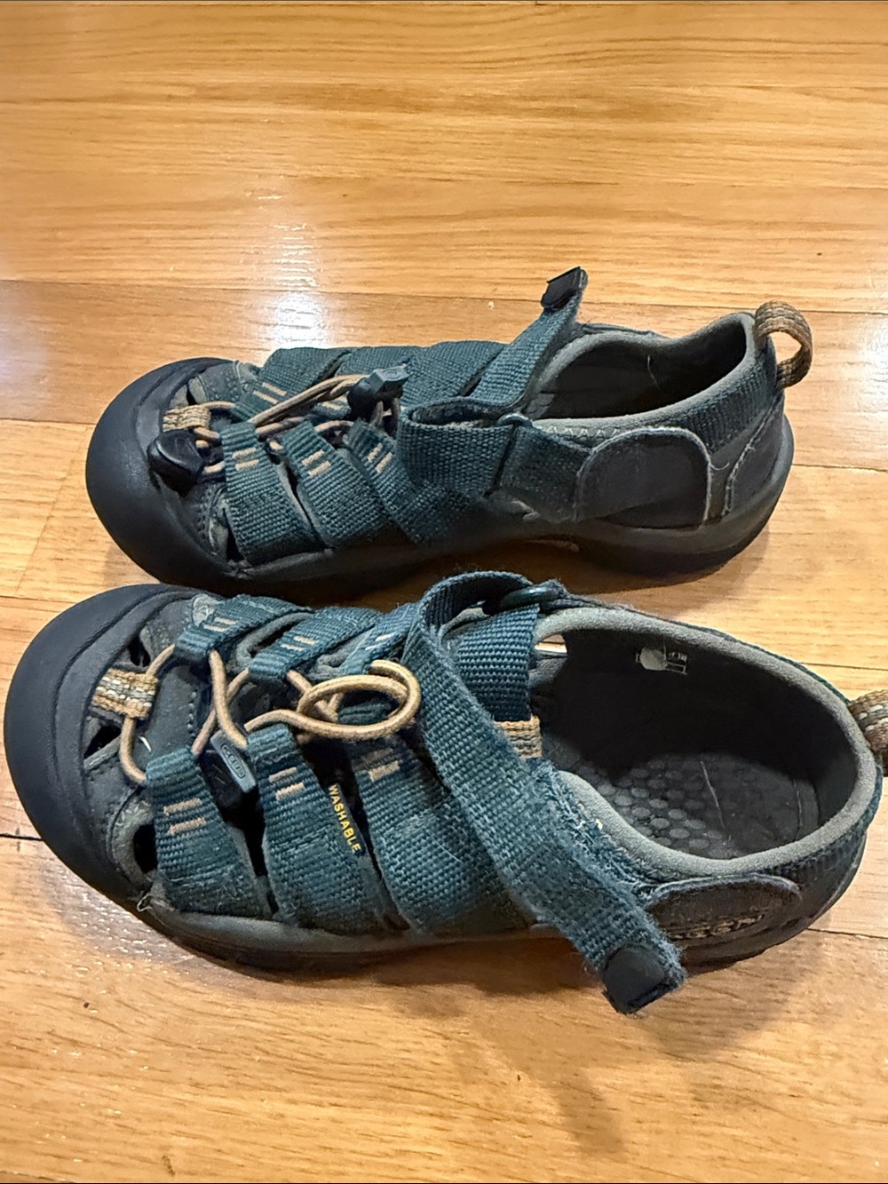 Keen Newport H2 sandals size 1. - Picture 2 of 7